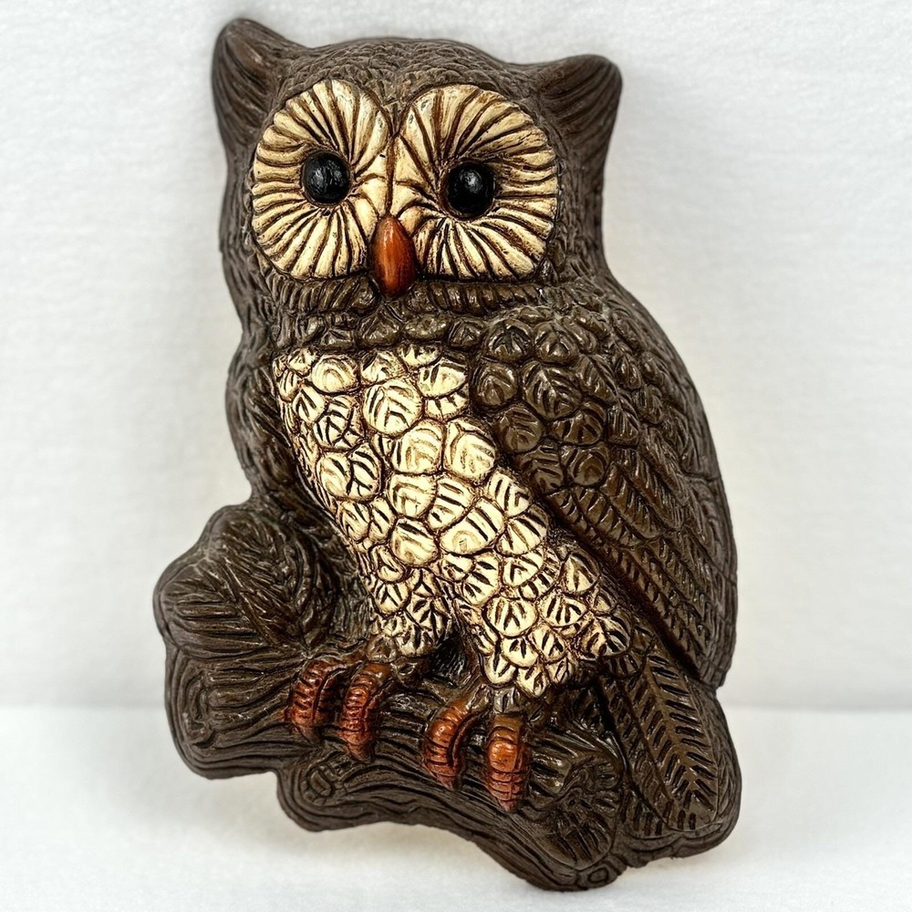 Homco Owl Molded Foam Hanging Wall Art Plaque Vintage 70's 7 1/2” Brown Cream